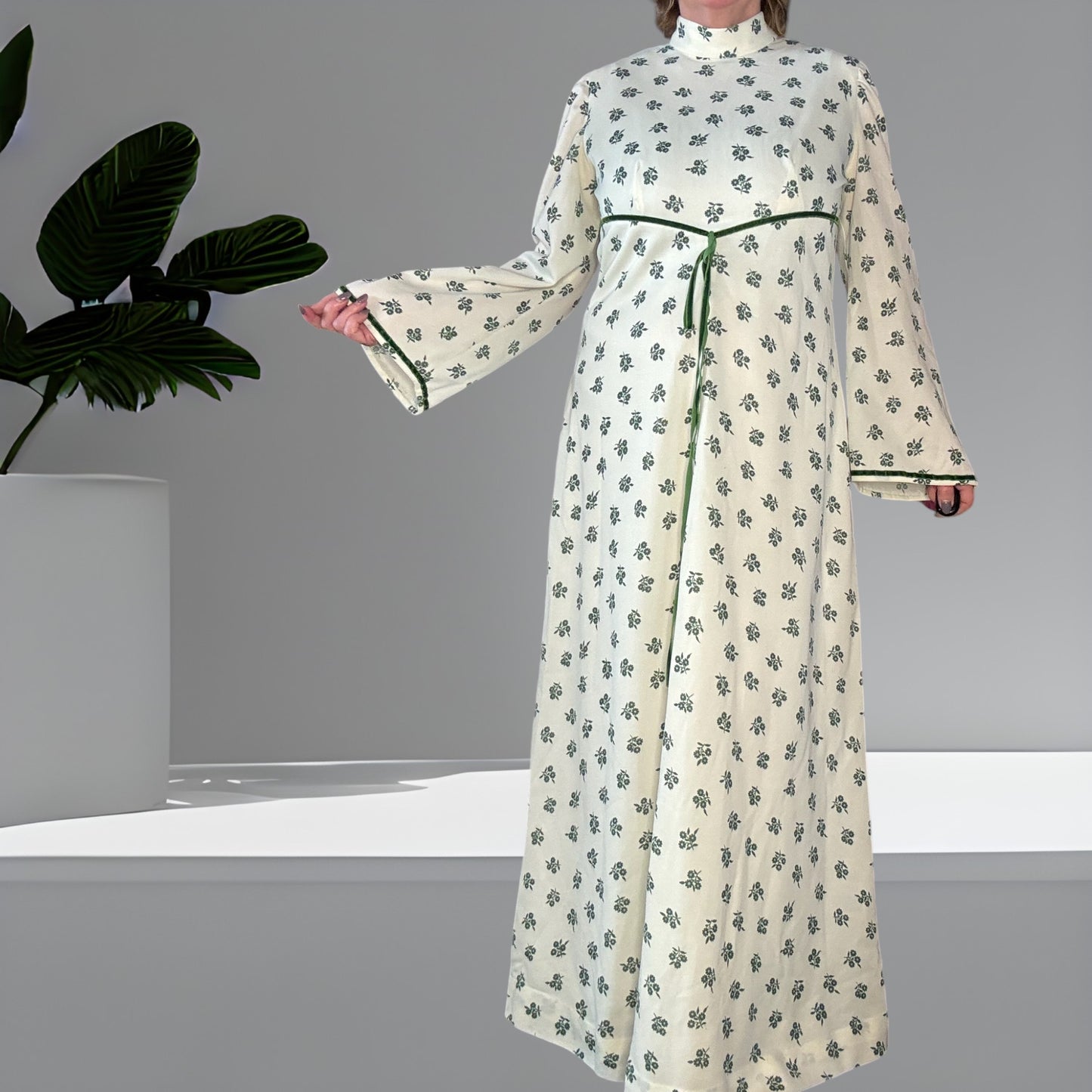 Melanie 70's Maxi Dress Dress Size 12-14