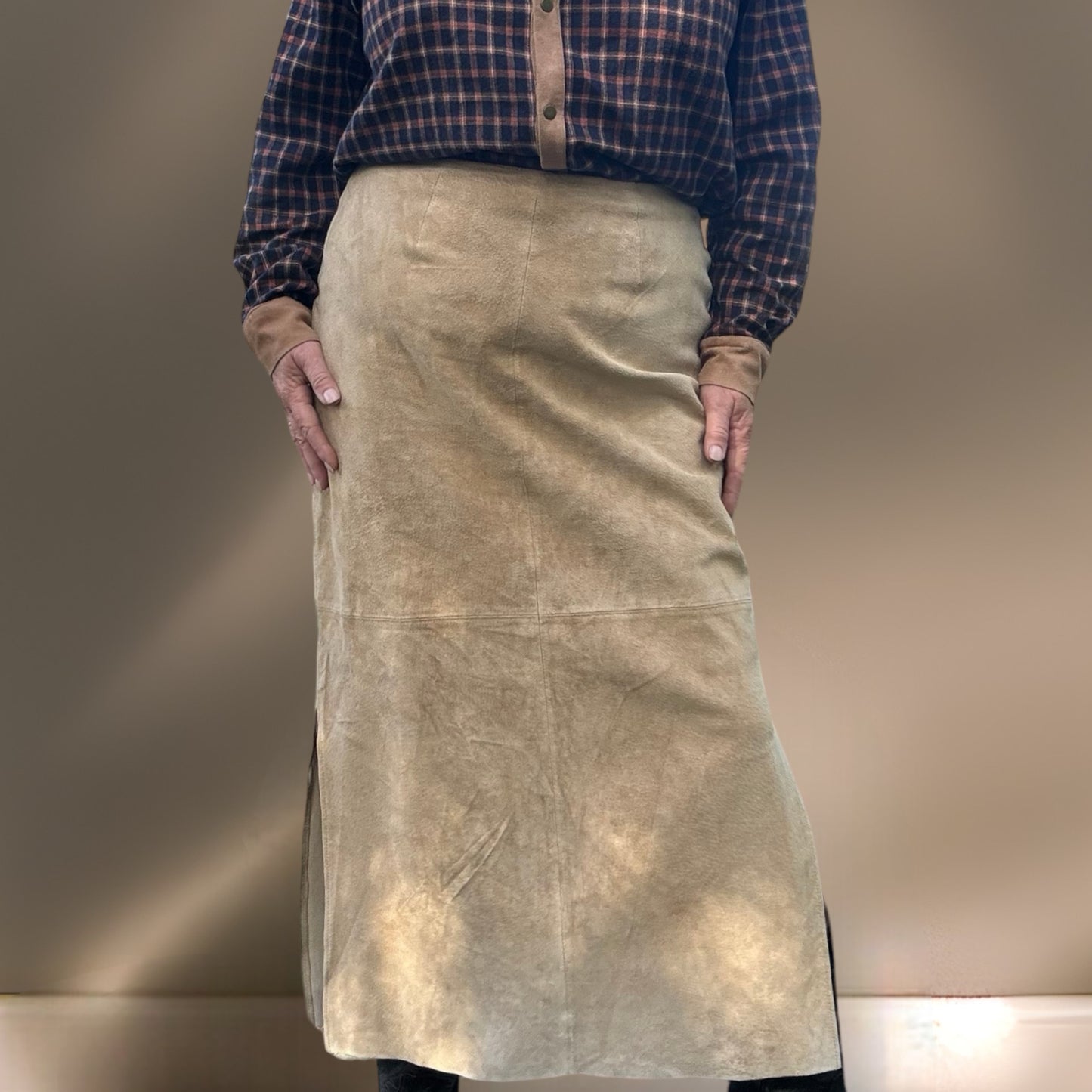 Tanya Suede Skirt Size 12~14