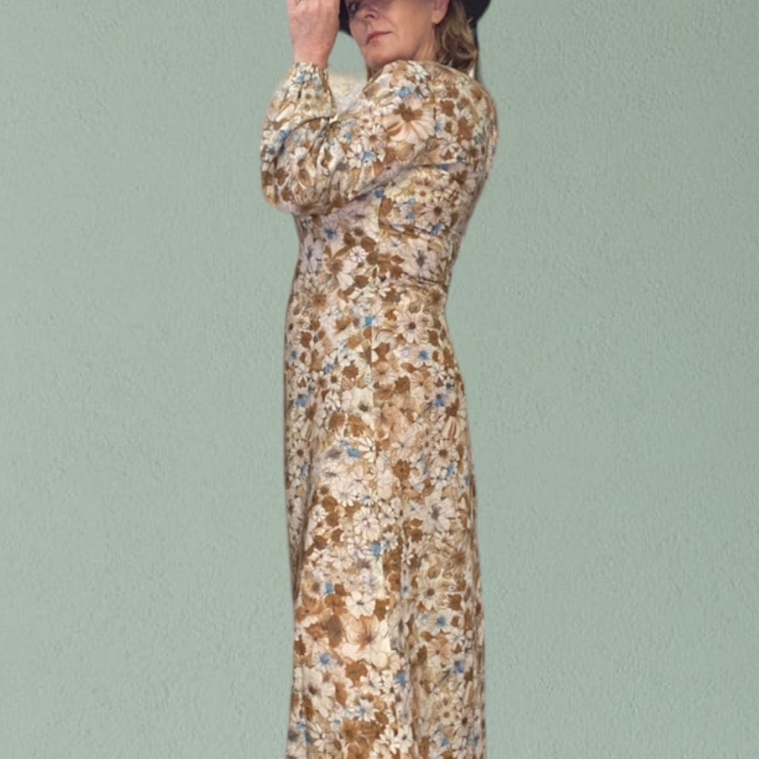 Winona Floral dress Size 12 - 14