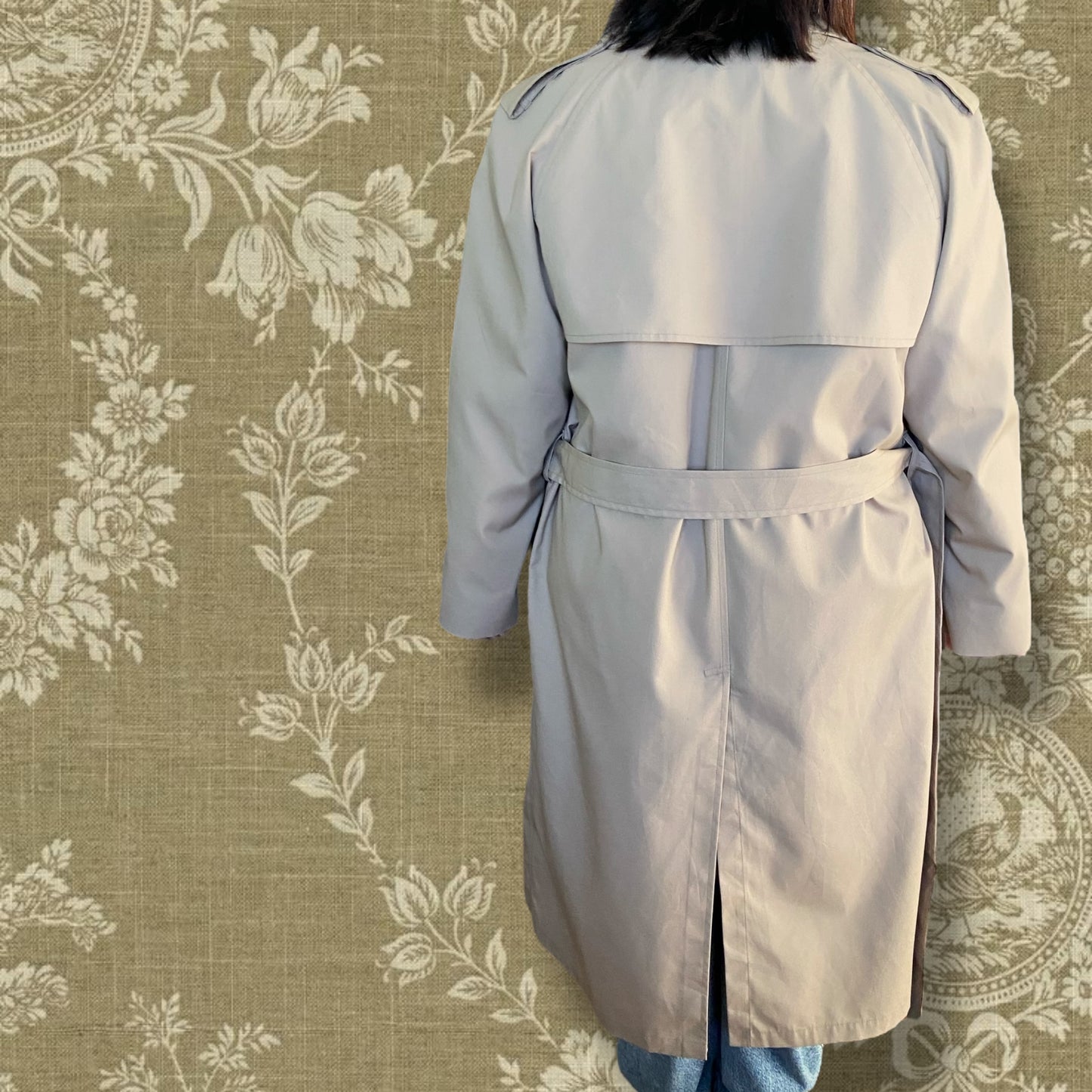 Sam Spade Trenchcoat Size 16/18