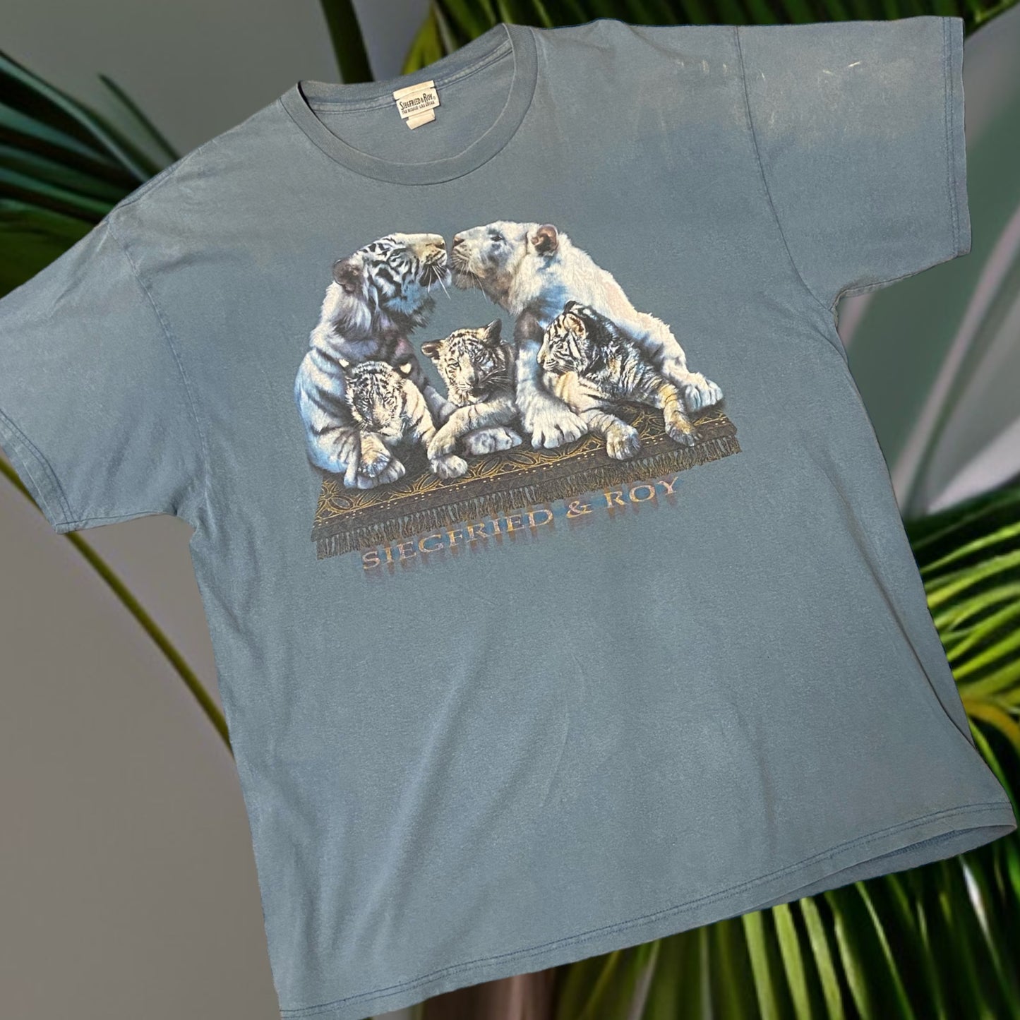 Sigfried and Roy T shirt XXL