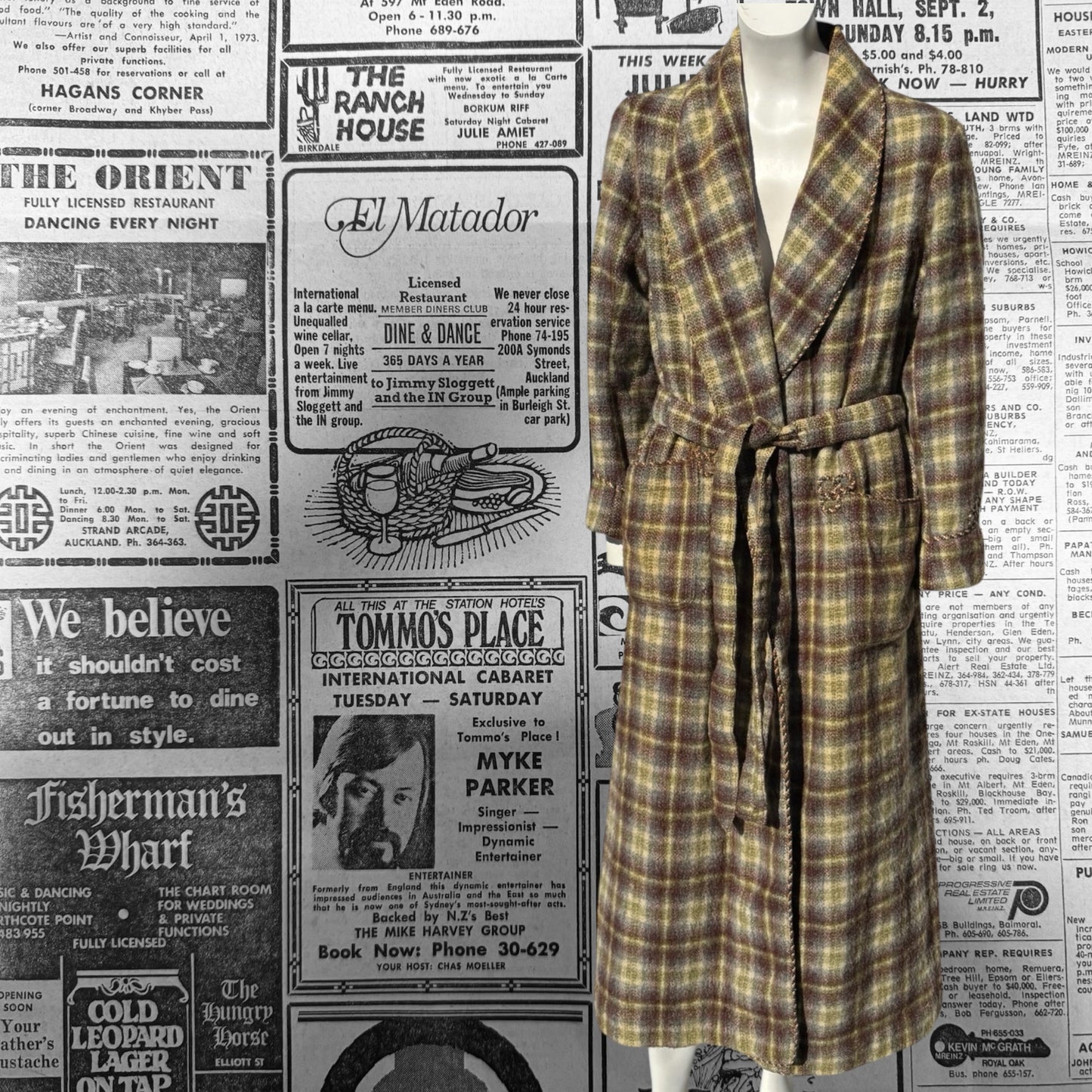 Jagger Robe Size 12