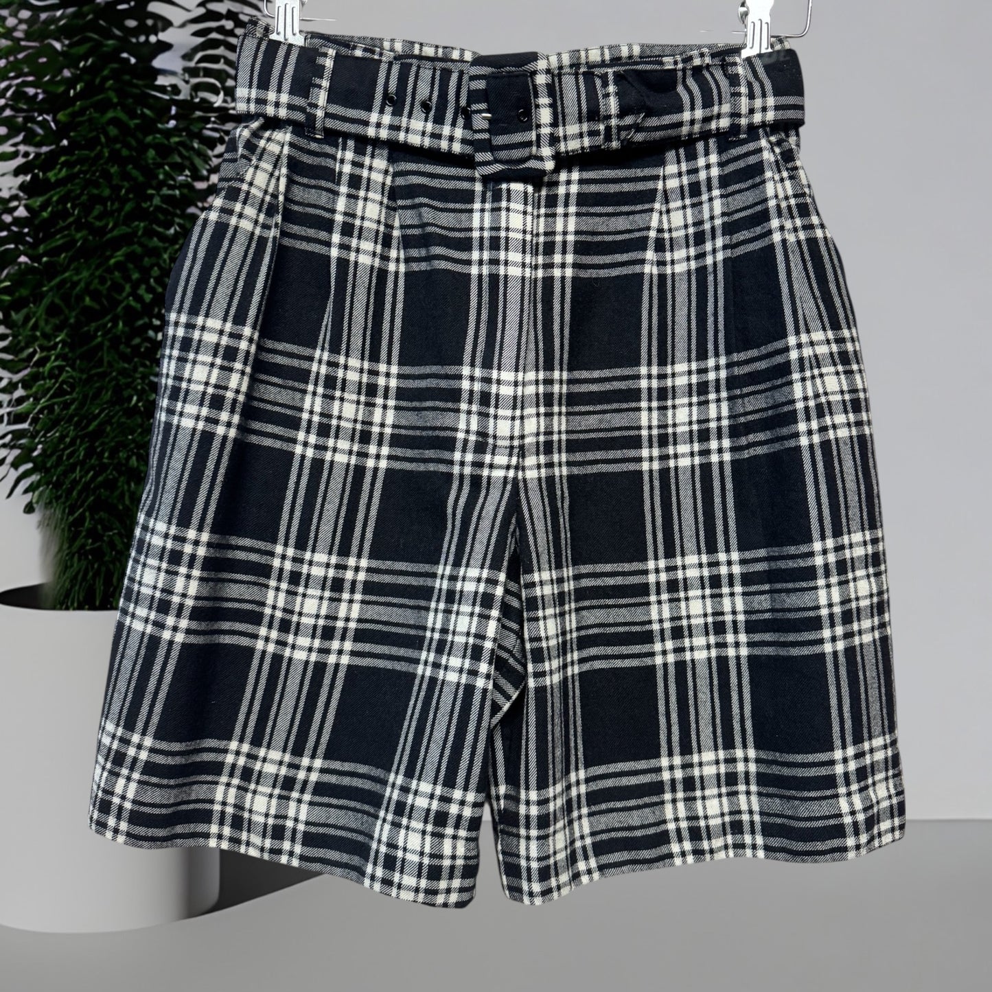Cuba St. Shorts Size 10
