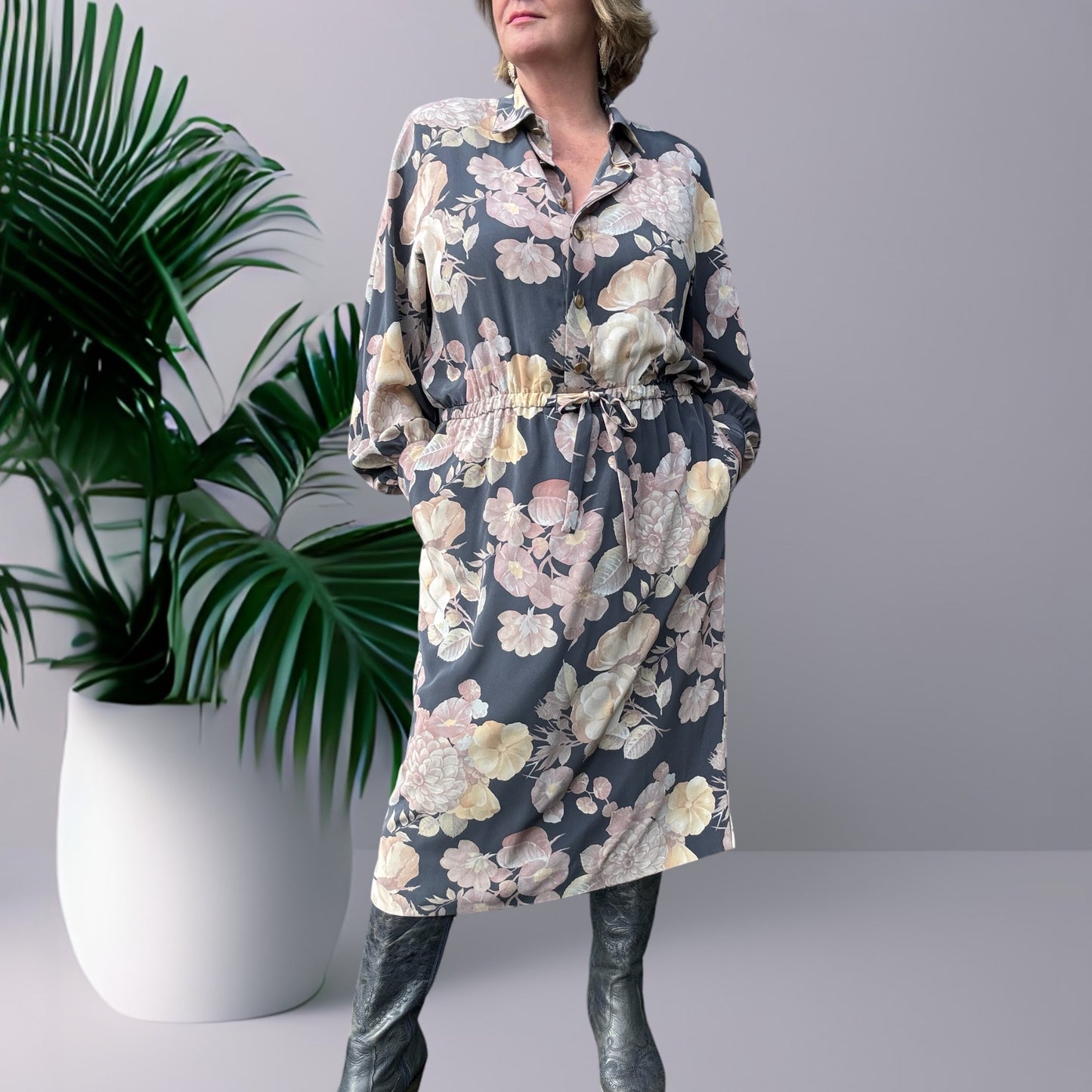 Nina Retro Dress Size 14-16