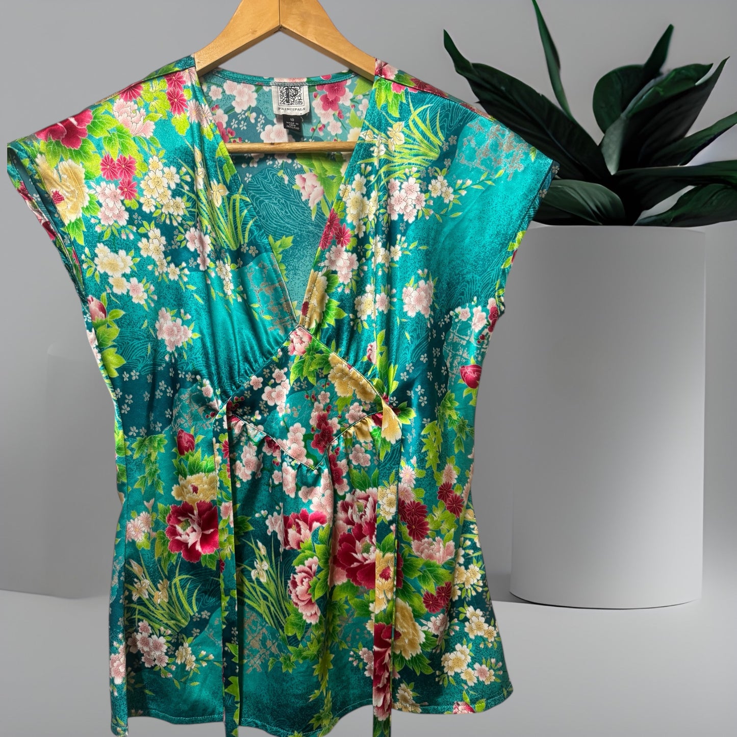 Lillian Y2K top Size 10