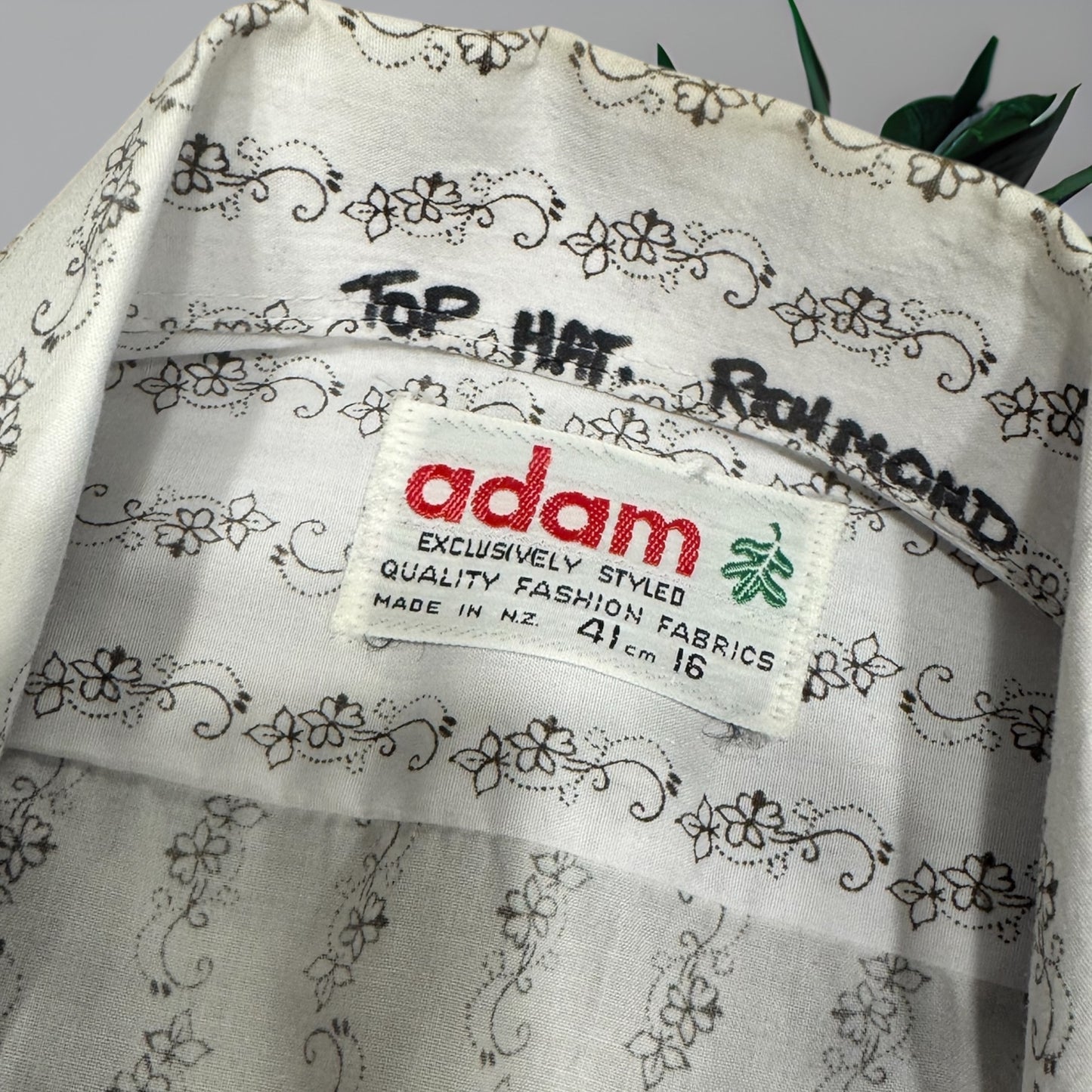 Adam 70’s Shirt Size M / L