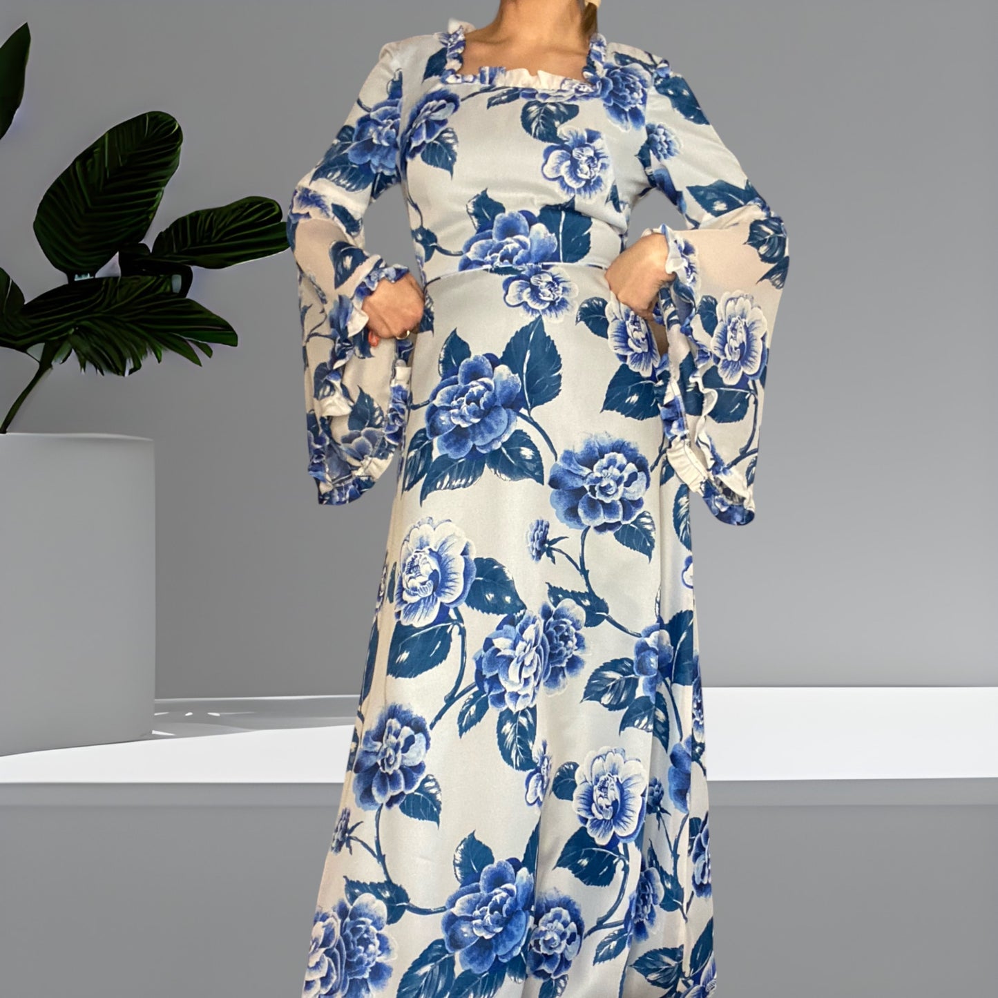 Jeanne 70’s Dress Size 12