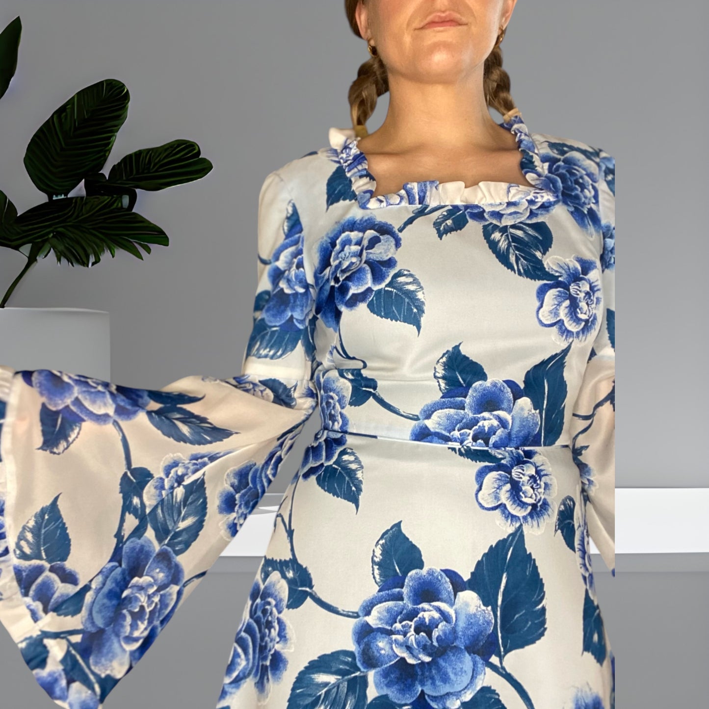 Jeanne 70’s Dress Size 12