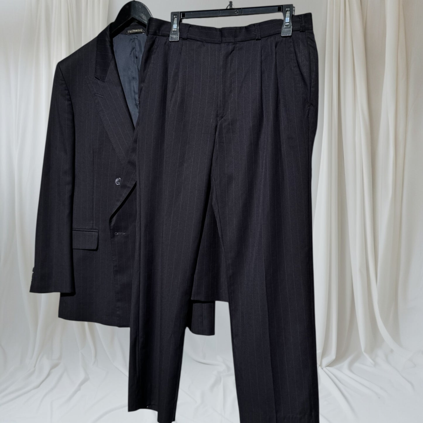 George Harrison Suit Size 33 / Size 12