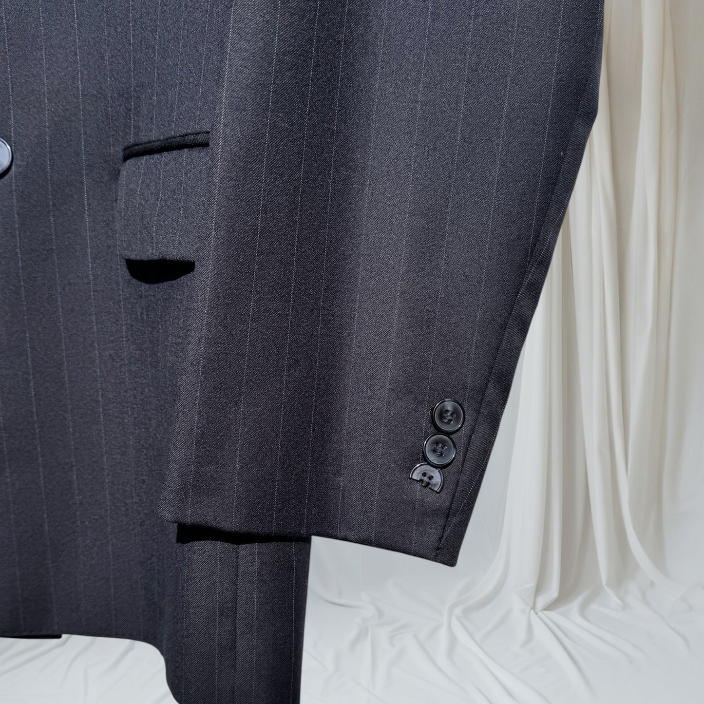 George Harrison Suit Size 33 / Size 12