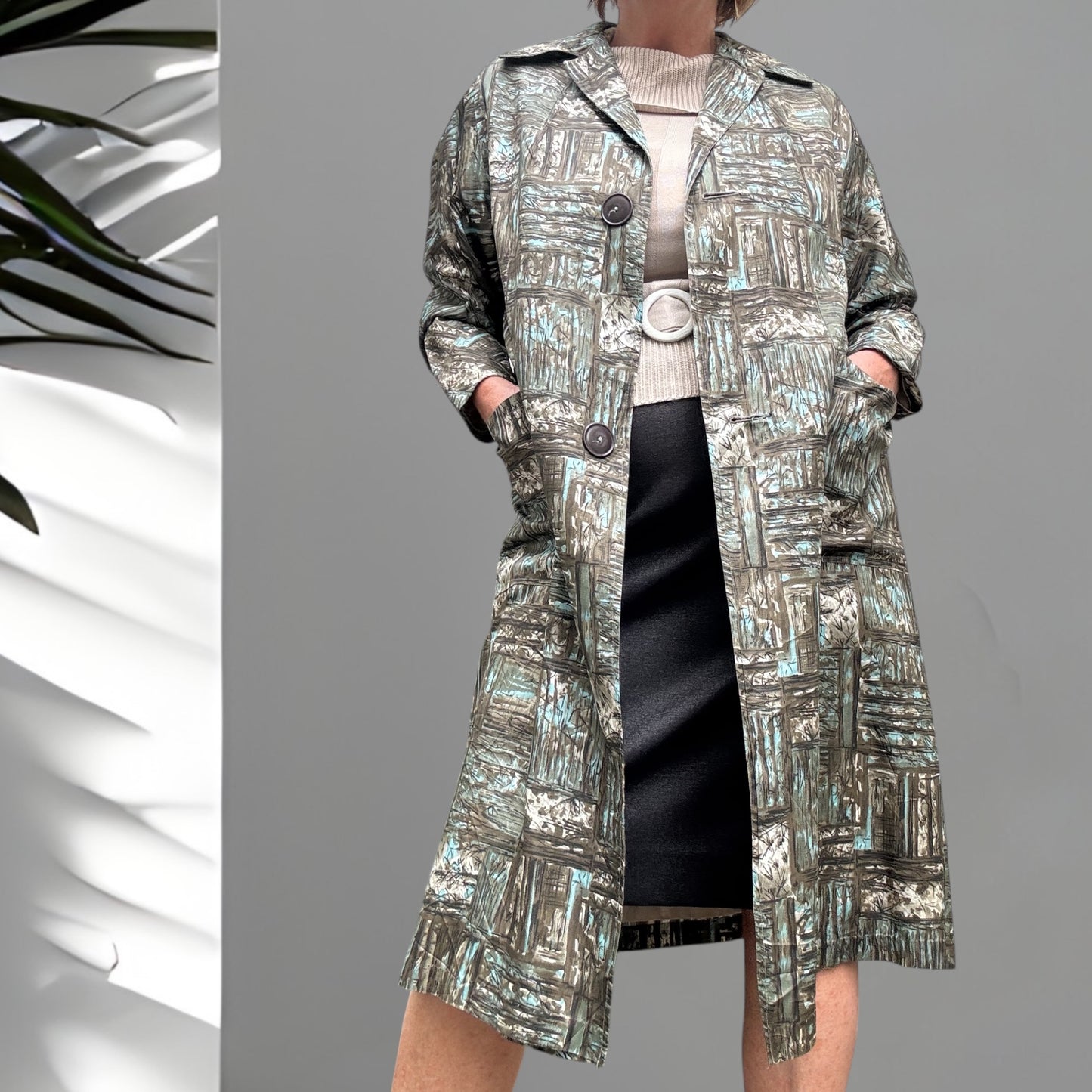 Iris Vintage Coat Size 12-14