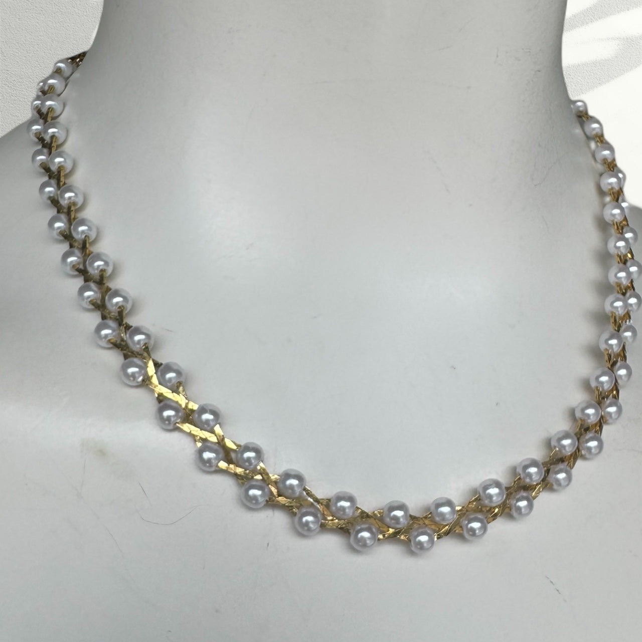 Michelle Pearl Necklace