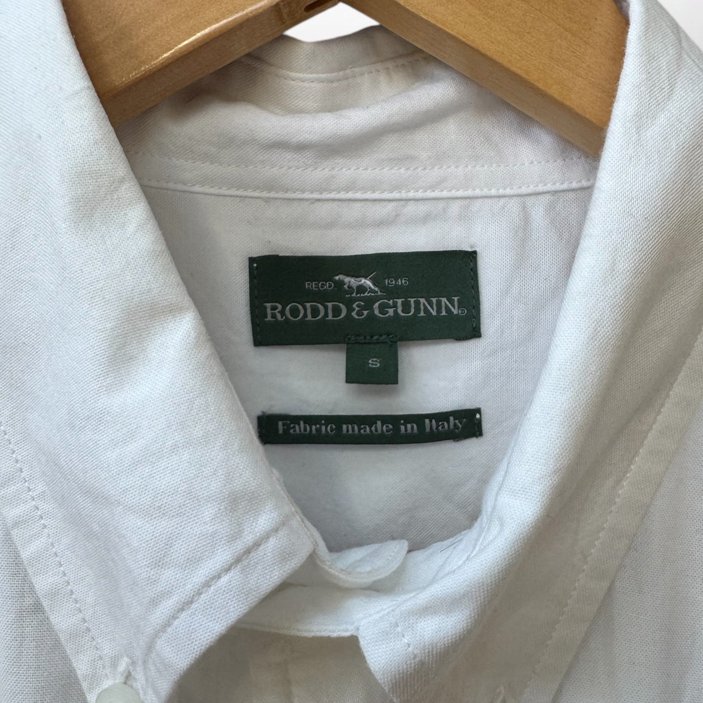 Rodd & Gunn White Shirt Size Small (Men’s)