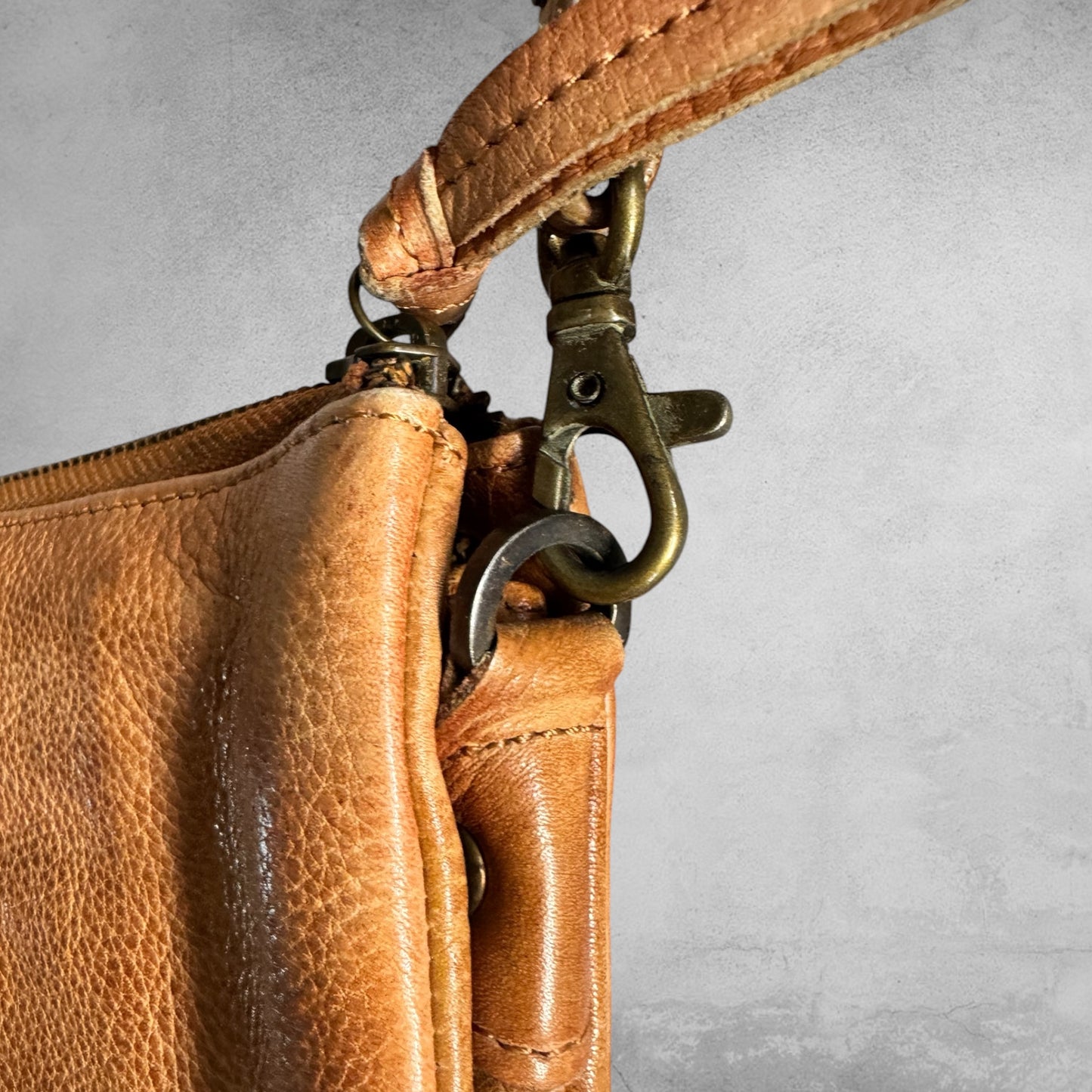 Legend Leather Bag