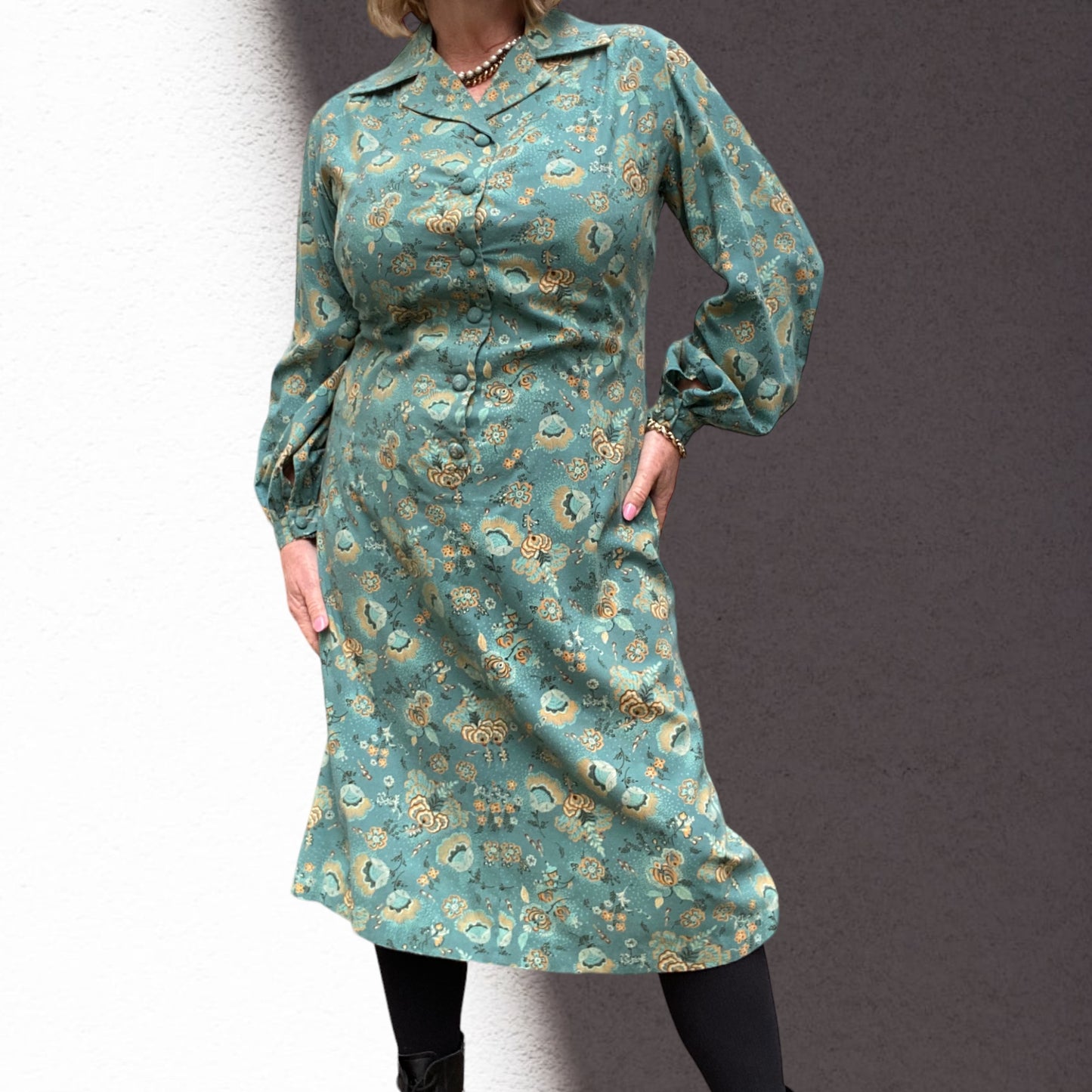 Neralie Retro Dress Size 12-14