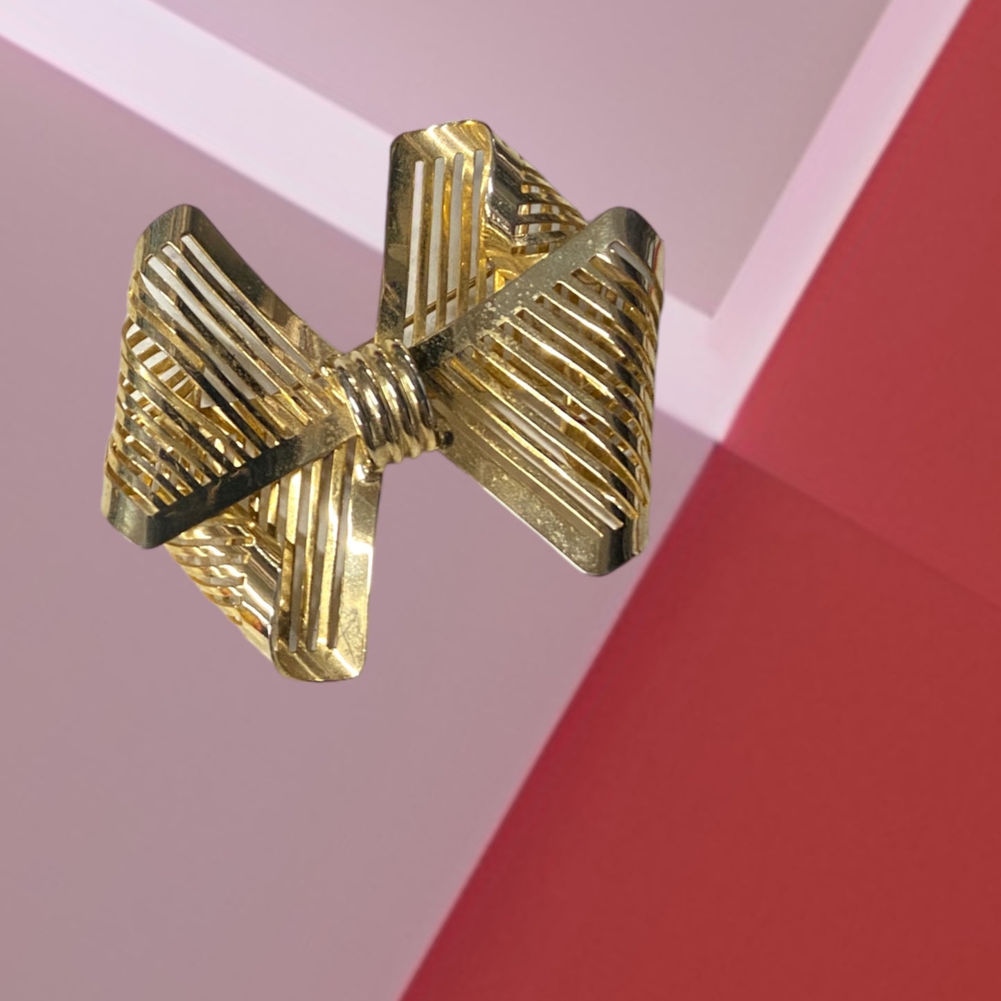 Therron Slatted Brooch