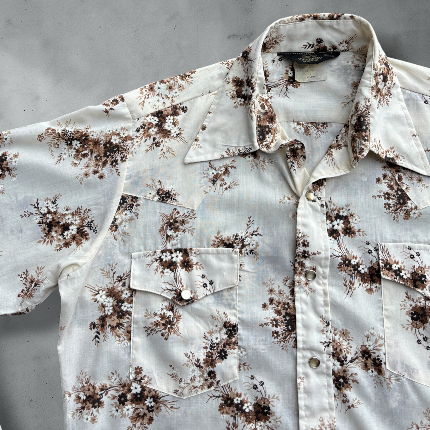 Brandon Floral Button Up Shirt Size M