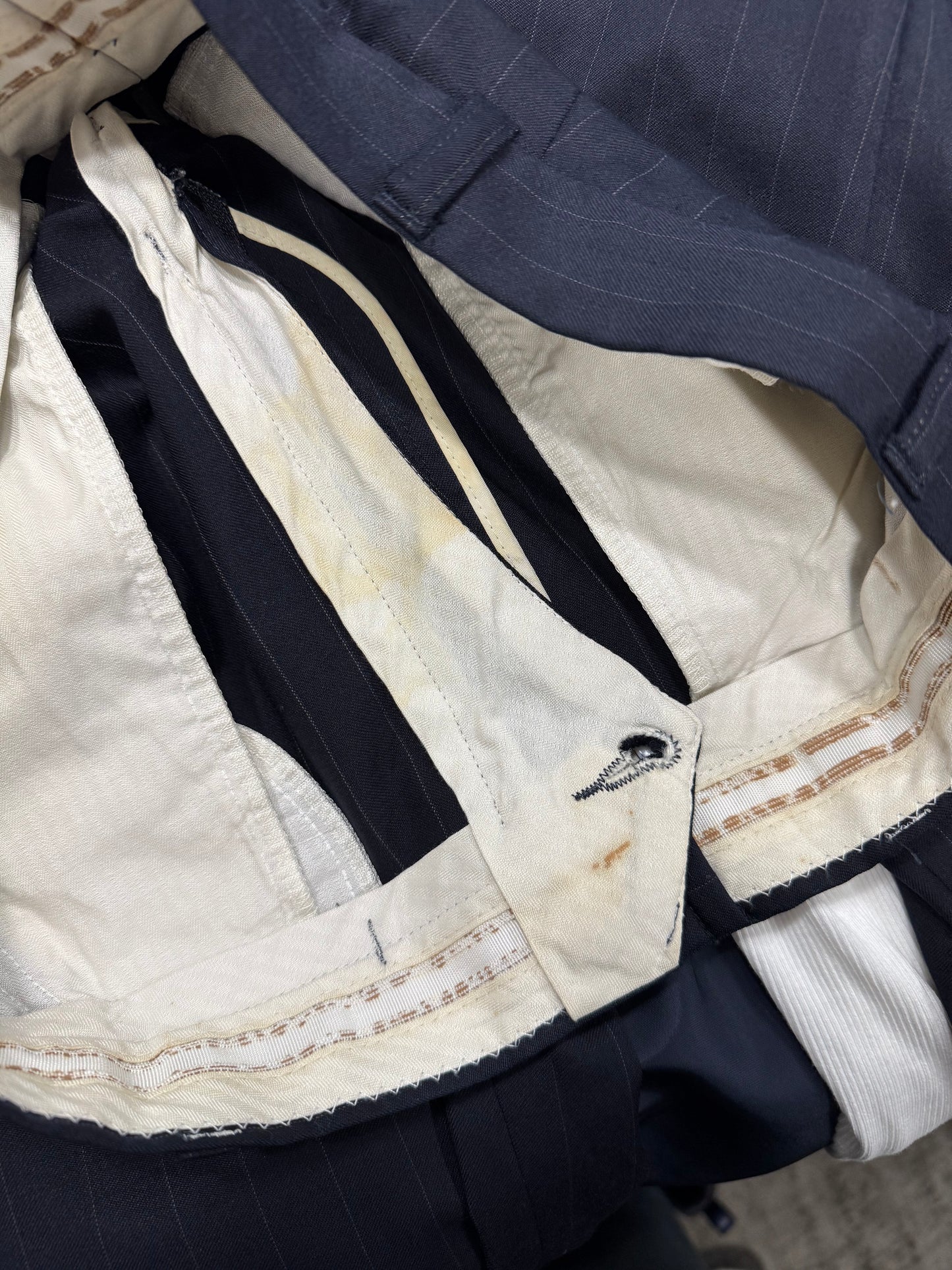 George Harrison Suit  Size 33 / Size 12
