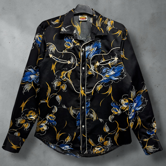 Stephen Button Up Shirt Size M