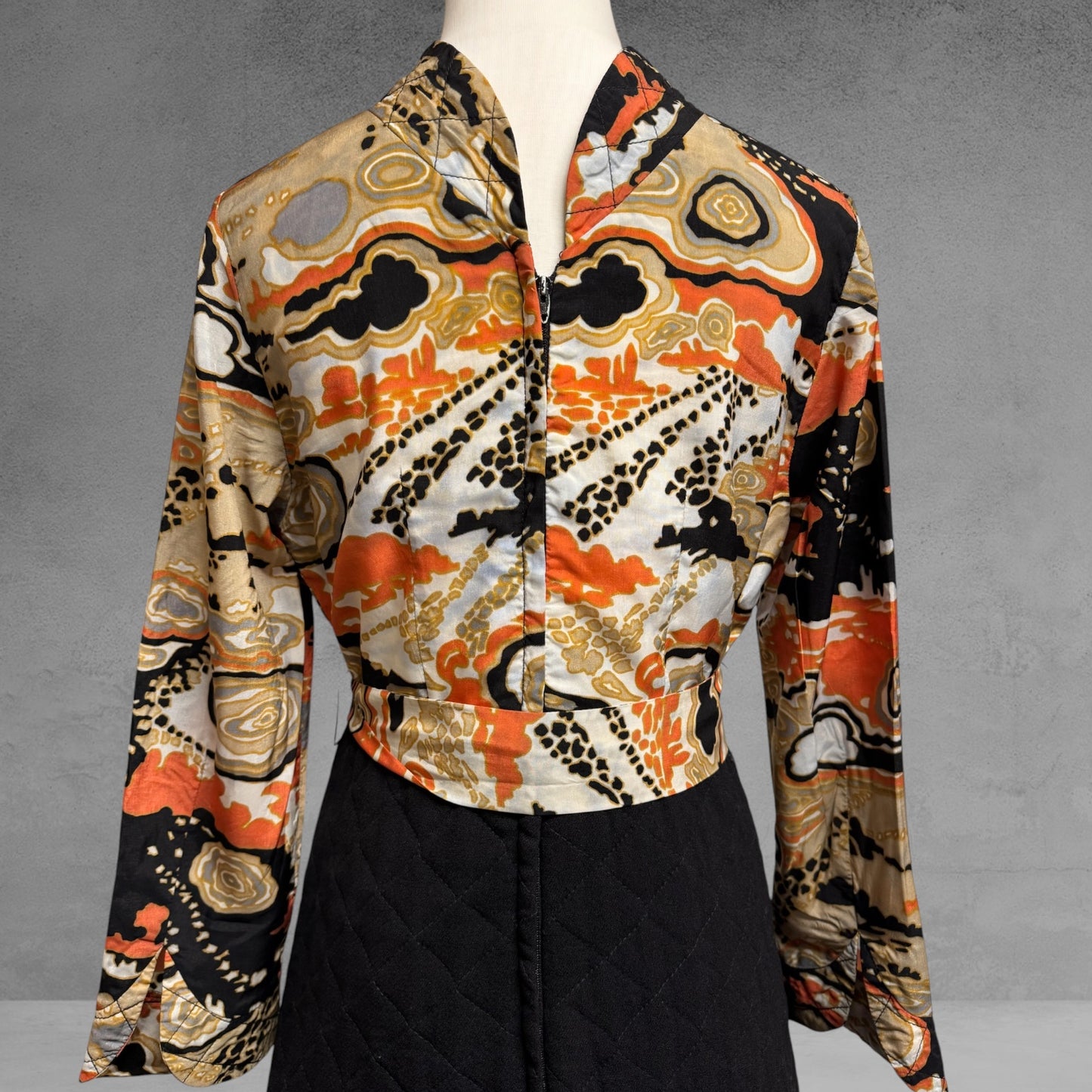 The 70’s Dinner Party Size 10/11
