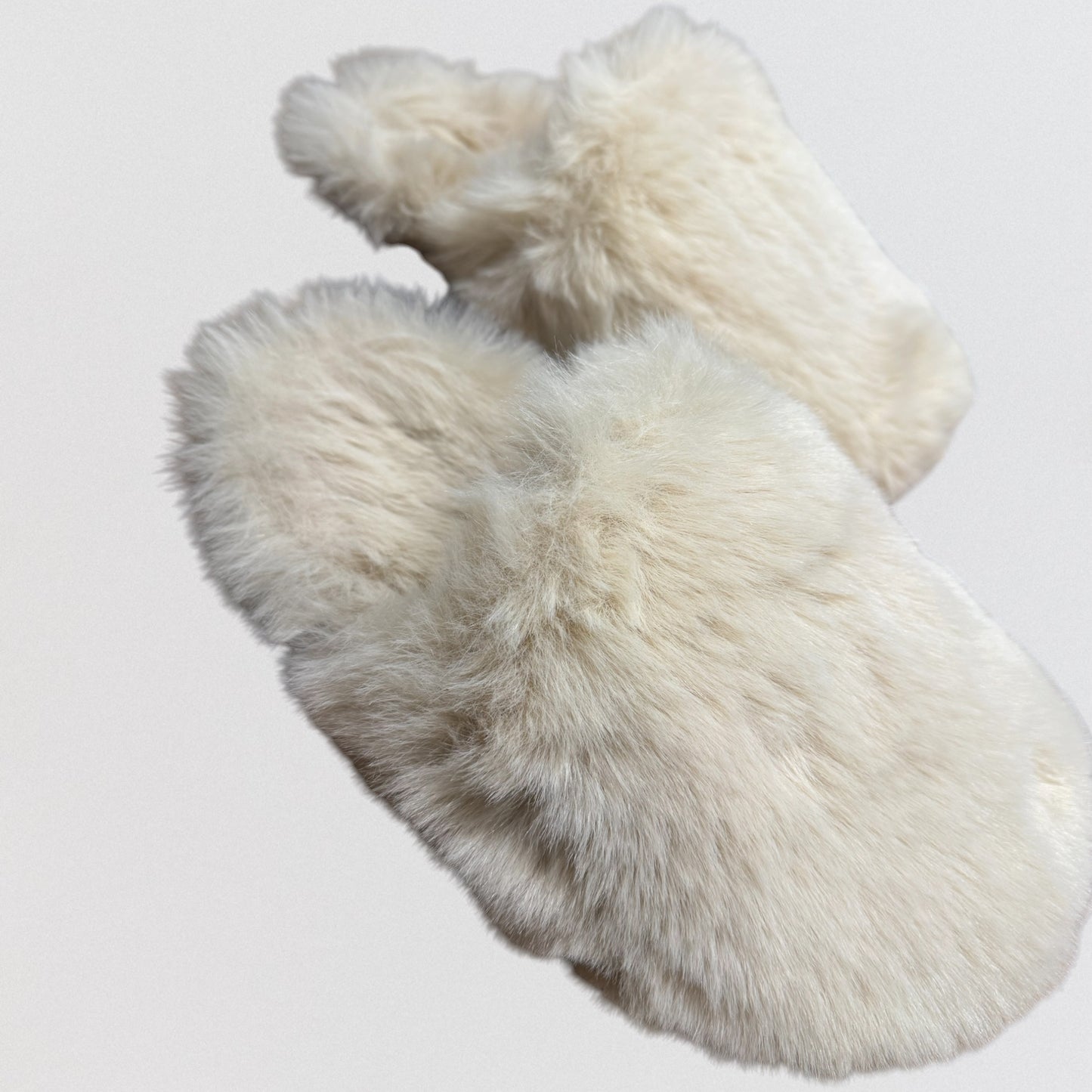 Malibu Fluffy slides    Size 9 /40