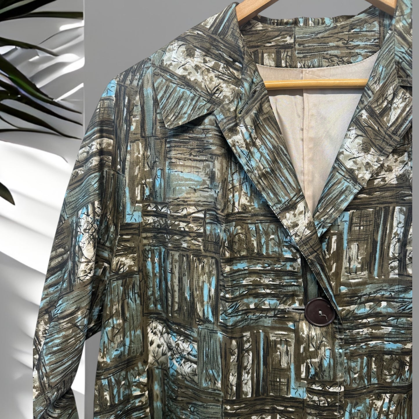 Iris Vintage Coat Size 12-14