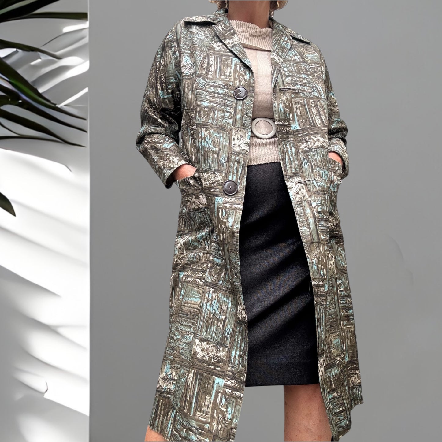 Iris Vintage Coat Size 12-14