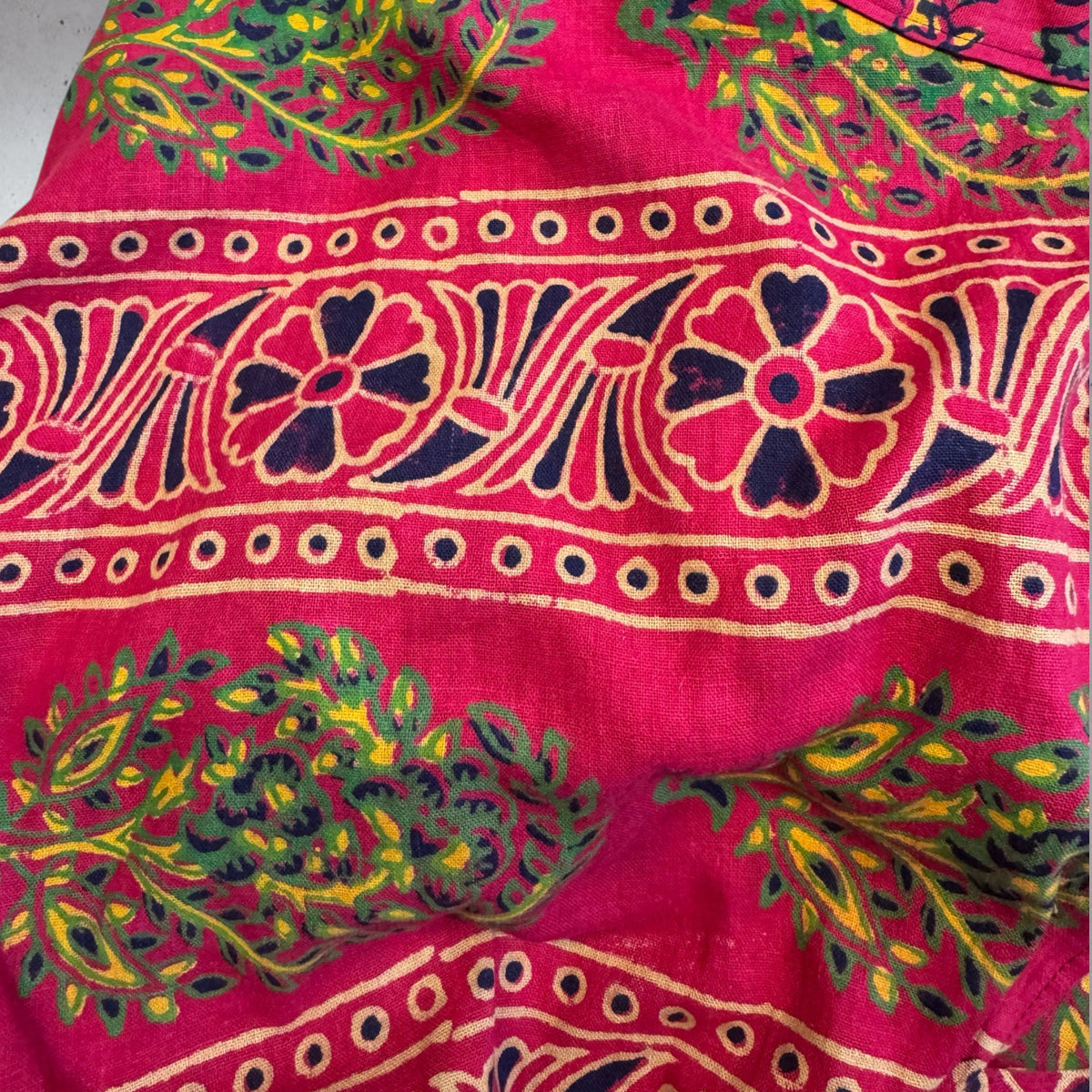 70’s Vibrant wrap skirt size 10
