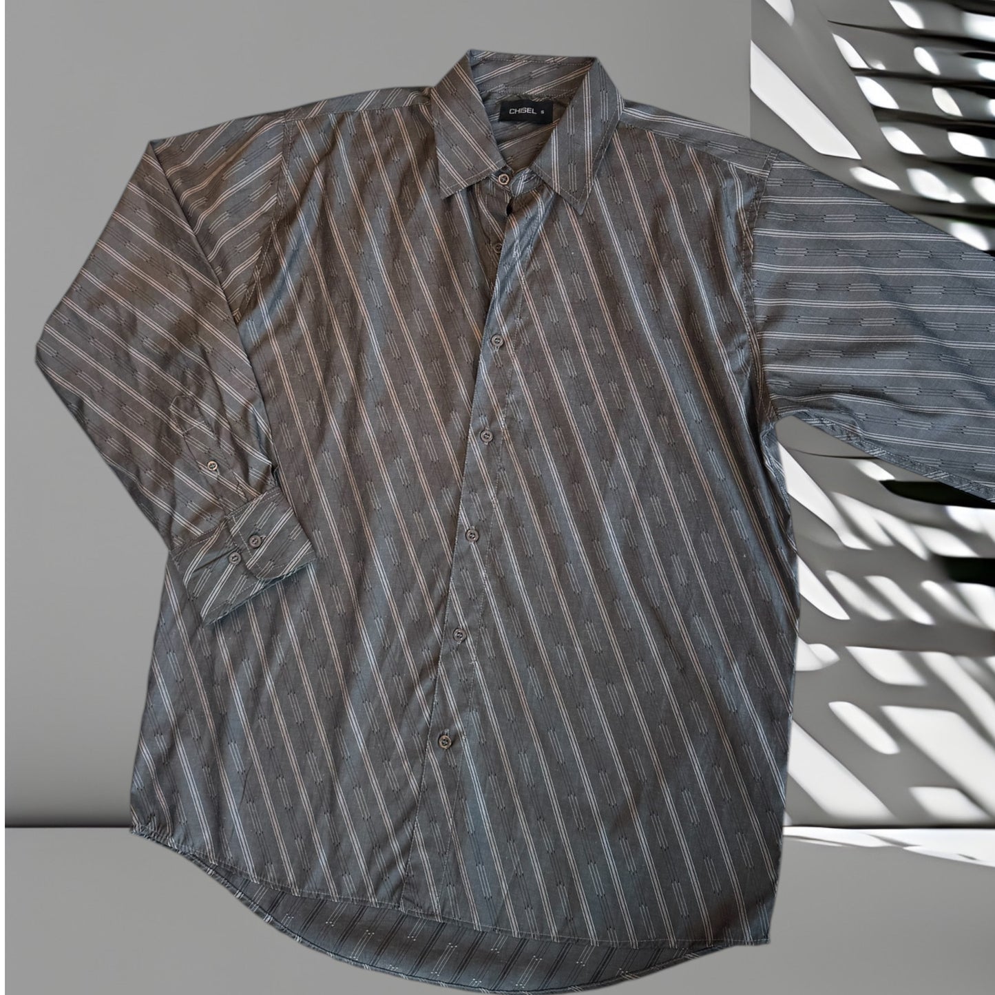 Greyson Shirt Size Small