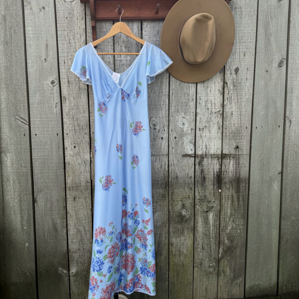 Whispers Night Dress Size 10/12