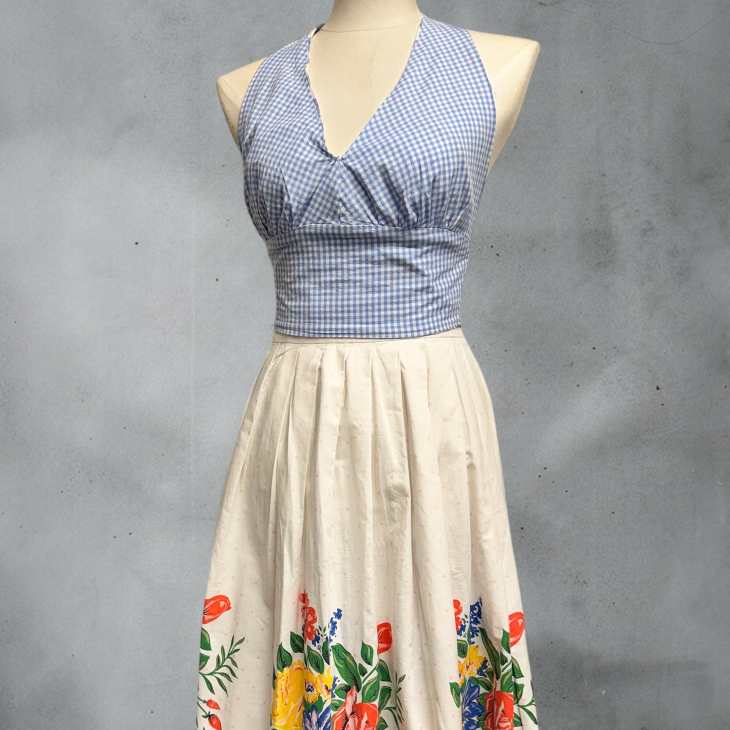 Jilly Halter Neck Top Size 10-12