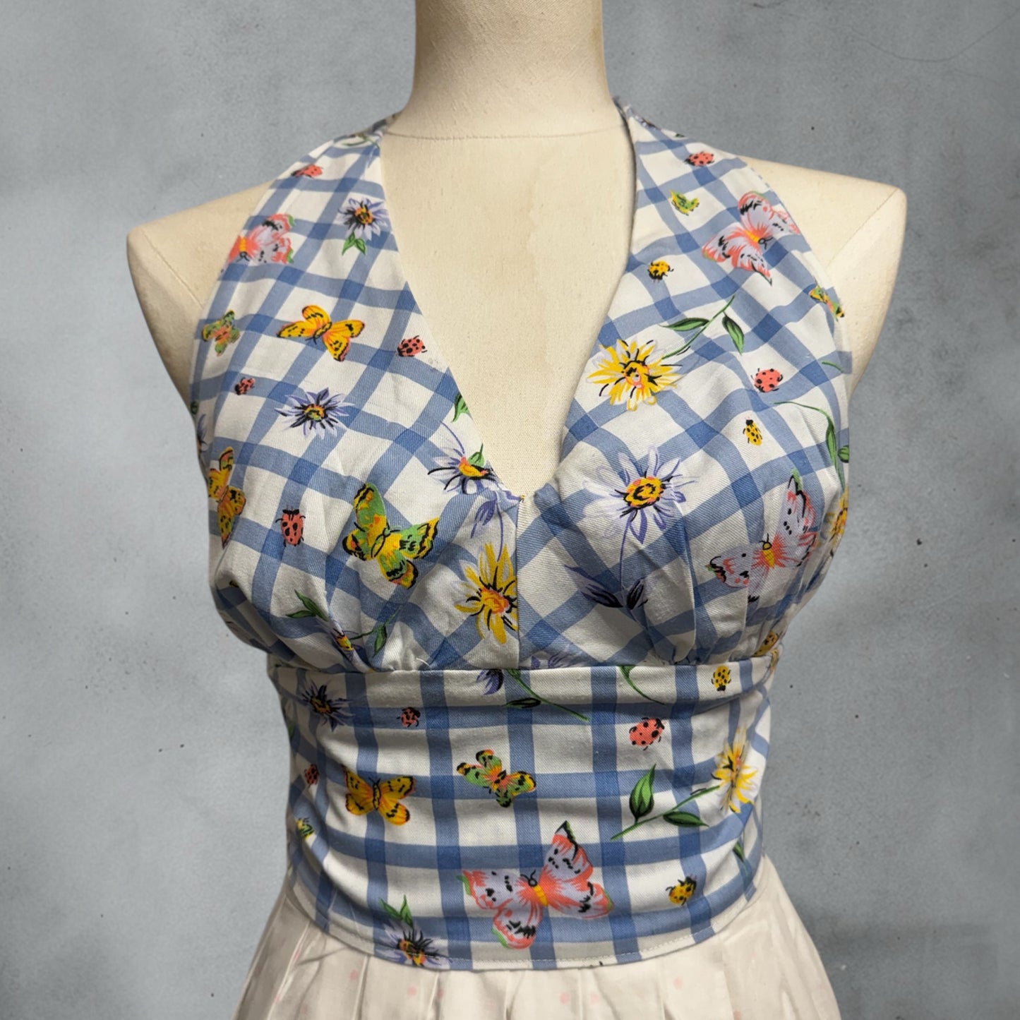 Jilly Halter Neck Top Size 10-12