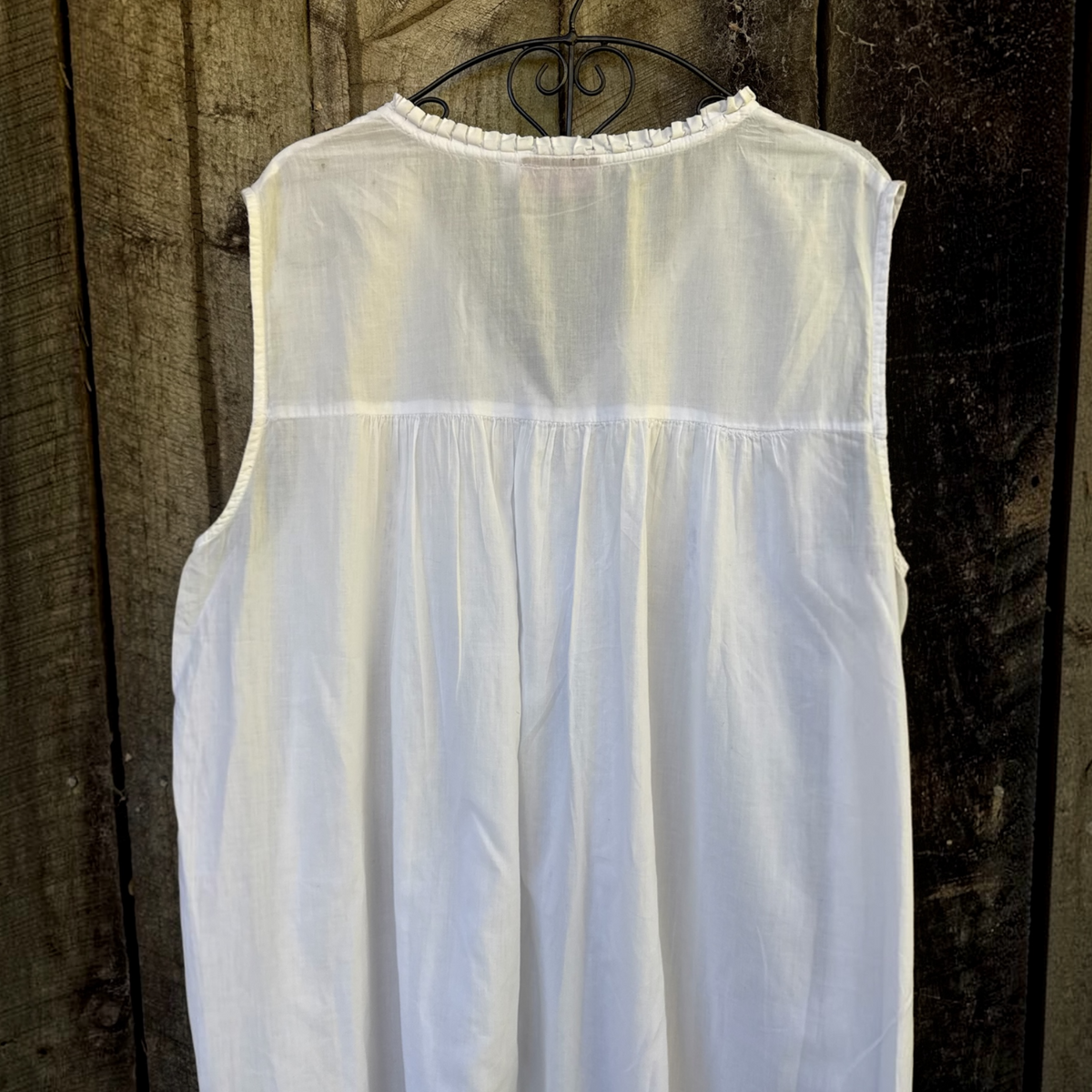 Victoria’s Sister size L /14