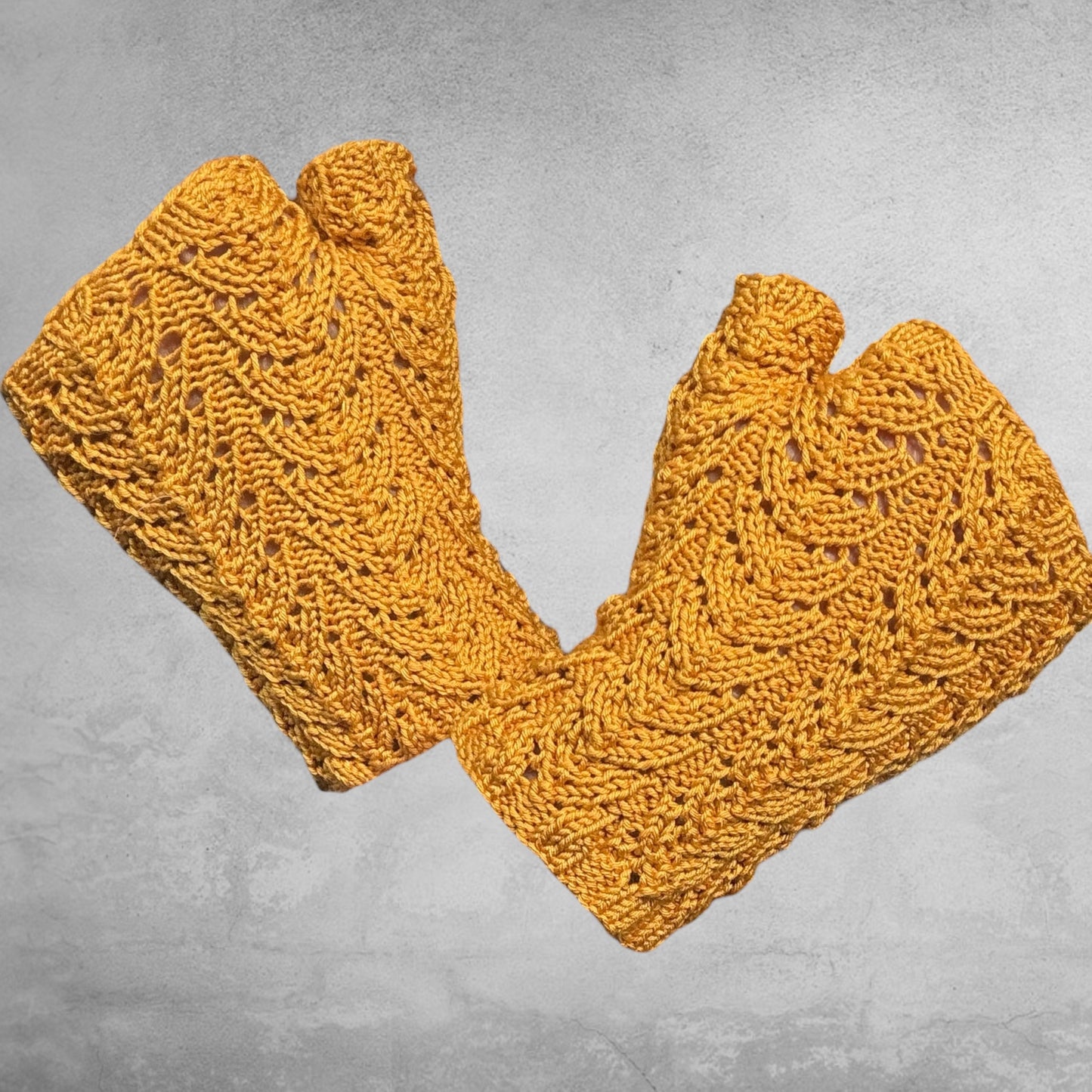 Riley fingerless gloves