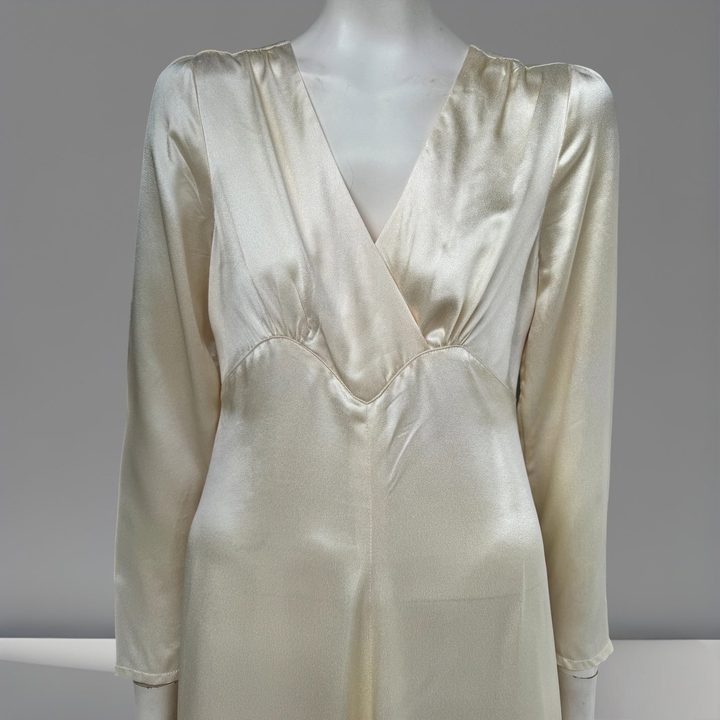 Rachel Satin 70’s Gown size 10/12