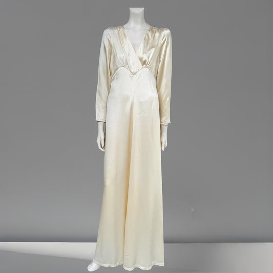 Rachel Satin 70’s Gown size 10/12