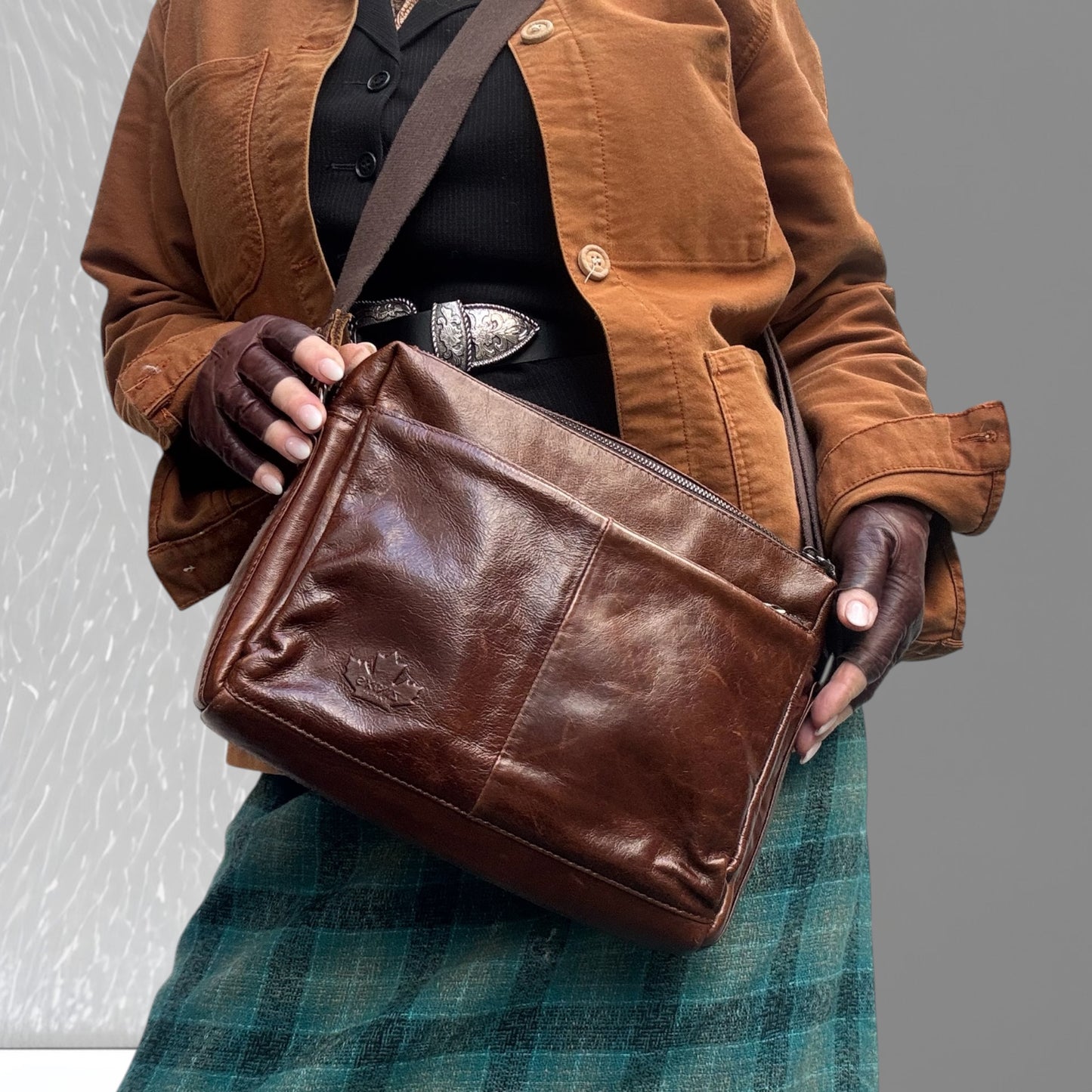 Edward Messenger Bag